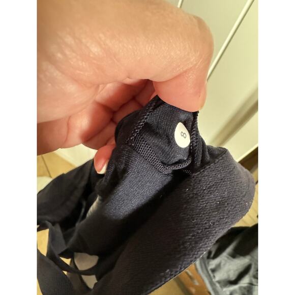 Lululemon Womens Tank Sz 8 Mesh With Me Top Naval Blue‎ Seaside Silver Fox Lake - Picture 9 of 9